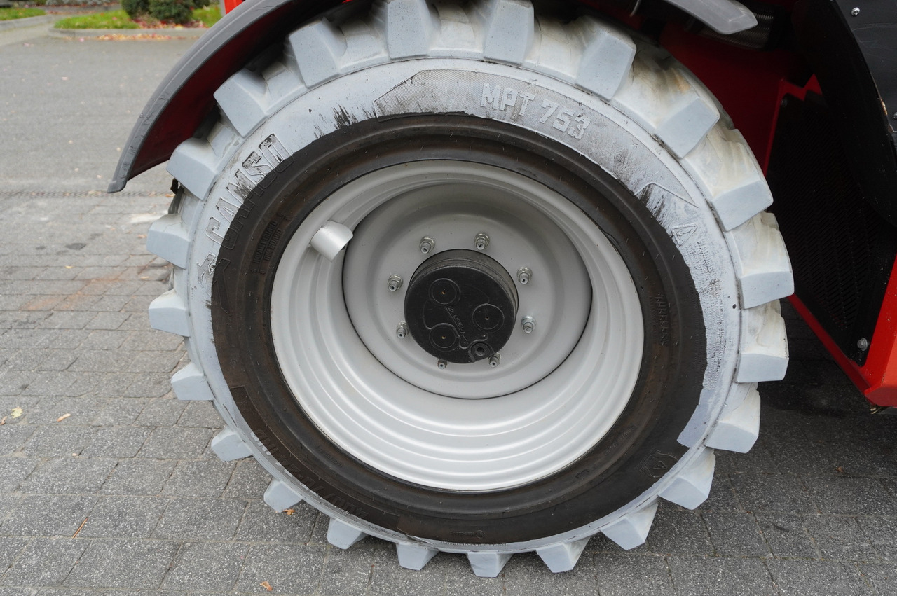 Locação financeira de Faresin 730C Classic 55 /  NEW / 550 MTH!!! / reach 7 m / joystick Faresin 730C Classic 55 /  NEW / 550 MTH!!! / reach 7 m / joystick: foto 22