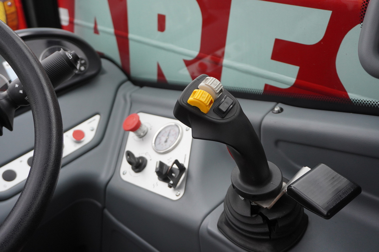 Locação financeira de Faresin 730C Classic 55 /  NEW / 550 MTH!!! / reach 7 m / joystick Faresin 730C Classic 55 /  NEW / 550 MTH!!! / reach 7 m / joystick: foto 28