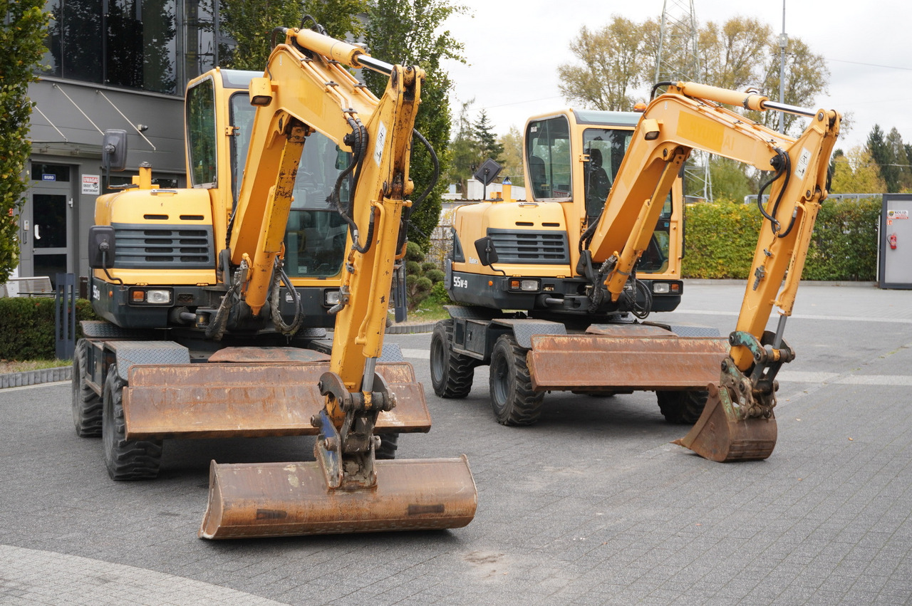 Hyundai Robex 55W-9 Wheeled Excavator 5.5t / 2pcs - Mini escavadeira: foto 5 Hyundai Robex 55W-9 Wheeled Excavator 5.5t / 2pcs - Mini escavadeira: foto 5