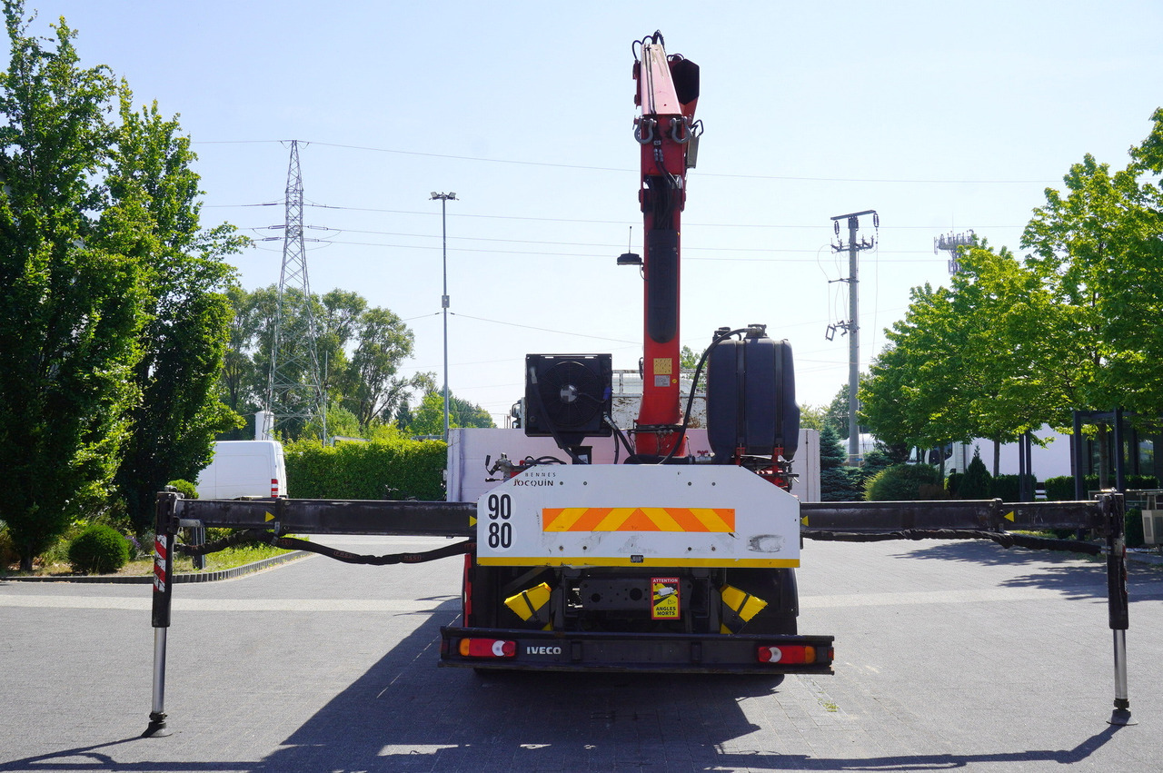 IVECO EUROCARGO 190-280L / FASSI F135A / 8 M / Lift cap. 5580 kg - Camião de caixa aberta/ Plataforma, Camião grua: foto 4 IVECO EUROCARGO 190-280L / FASSI F135A / 8 M / Lift cap. 5580 kg - Camião de caixa aberta/ Plataforma, Camião grua: foto 4