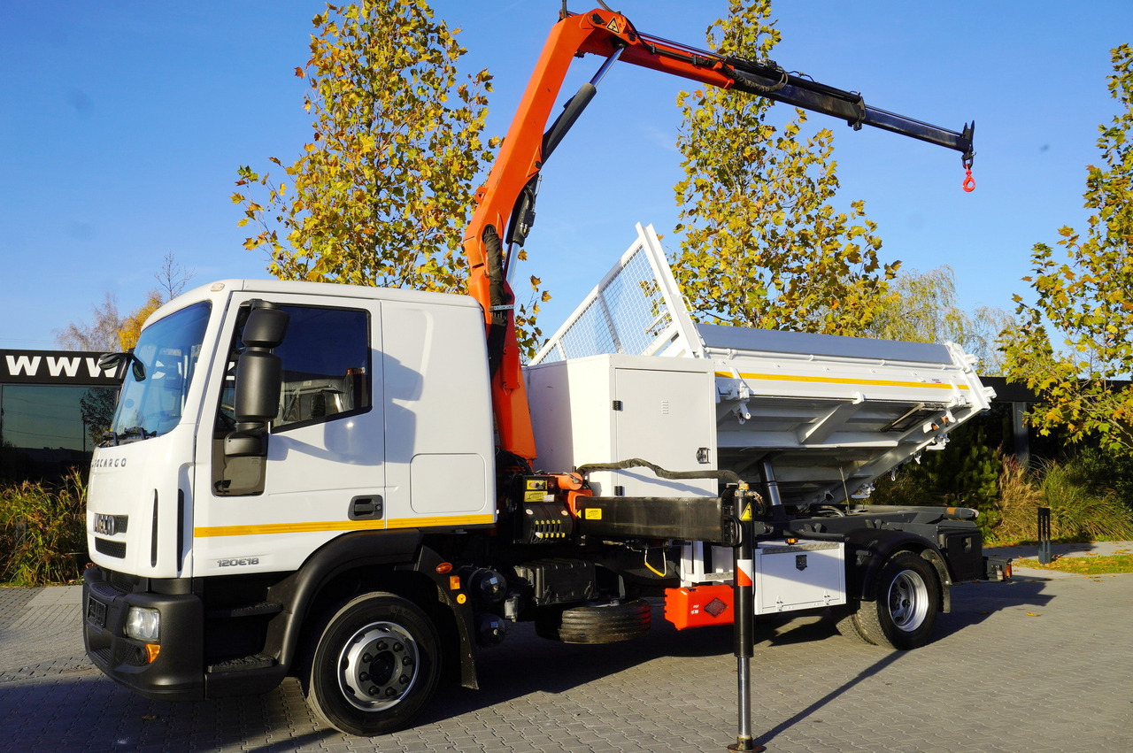 IVECO Eurocargo 120E18 Crane Palfinger / 3-way tipper / sleeper cab - Camião basculante, Camião grua: foto 2 IVECO Eurocargo 120E18 Crane Palfinger / 3-way tipper / sleeper cab - Camião basculante, Camião grua: foto 2