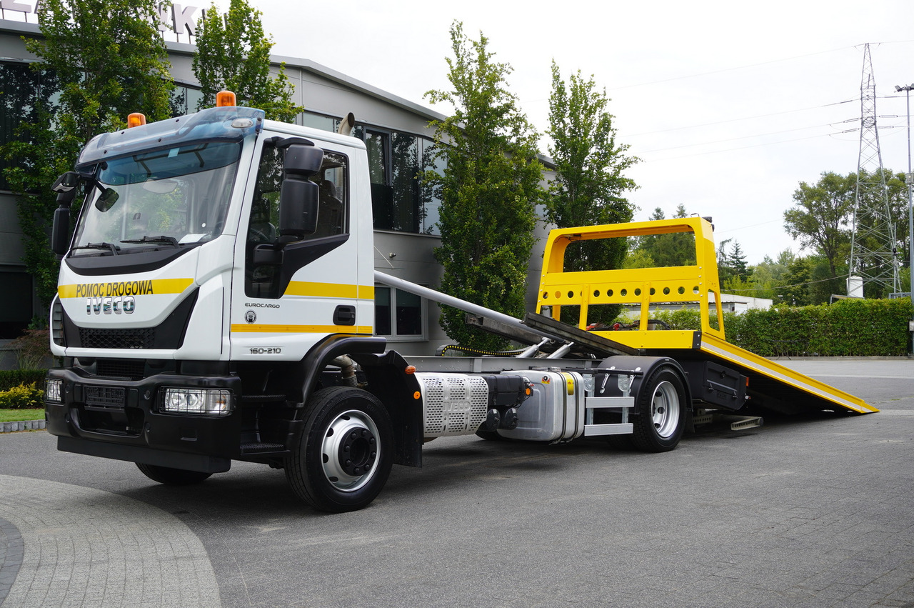 IVECO Eurocargo 160-210 / 75,000 km! / OMARS lowered tow truck platform / Fork - Caminhão reboque: foto 4 IVECO Eurocargo 160-210 / 75,000 km! / OMARS lowered tow truck platform / Fork - Caminhão reboque: foto 4