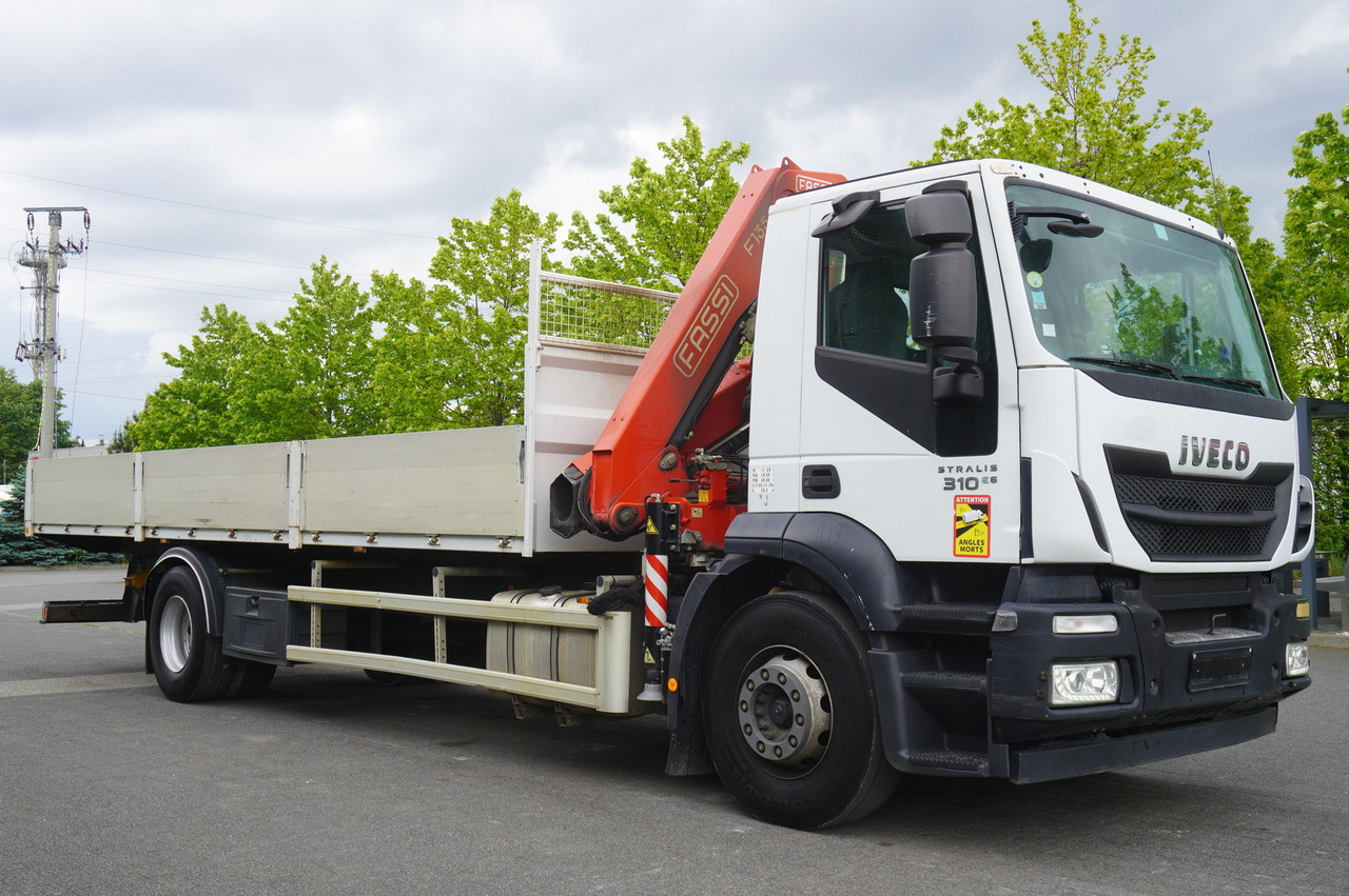 Camião grua, Camião grua IVECO STRALIS 19.310 E6 / Flatbed 19 EPAL / FASSI F135 / 225 MTH! / 5.7  T: foto 12