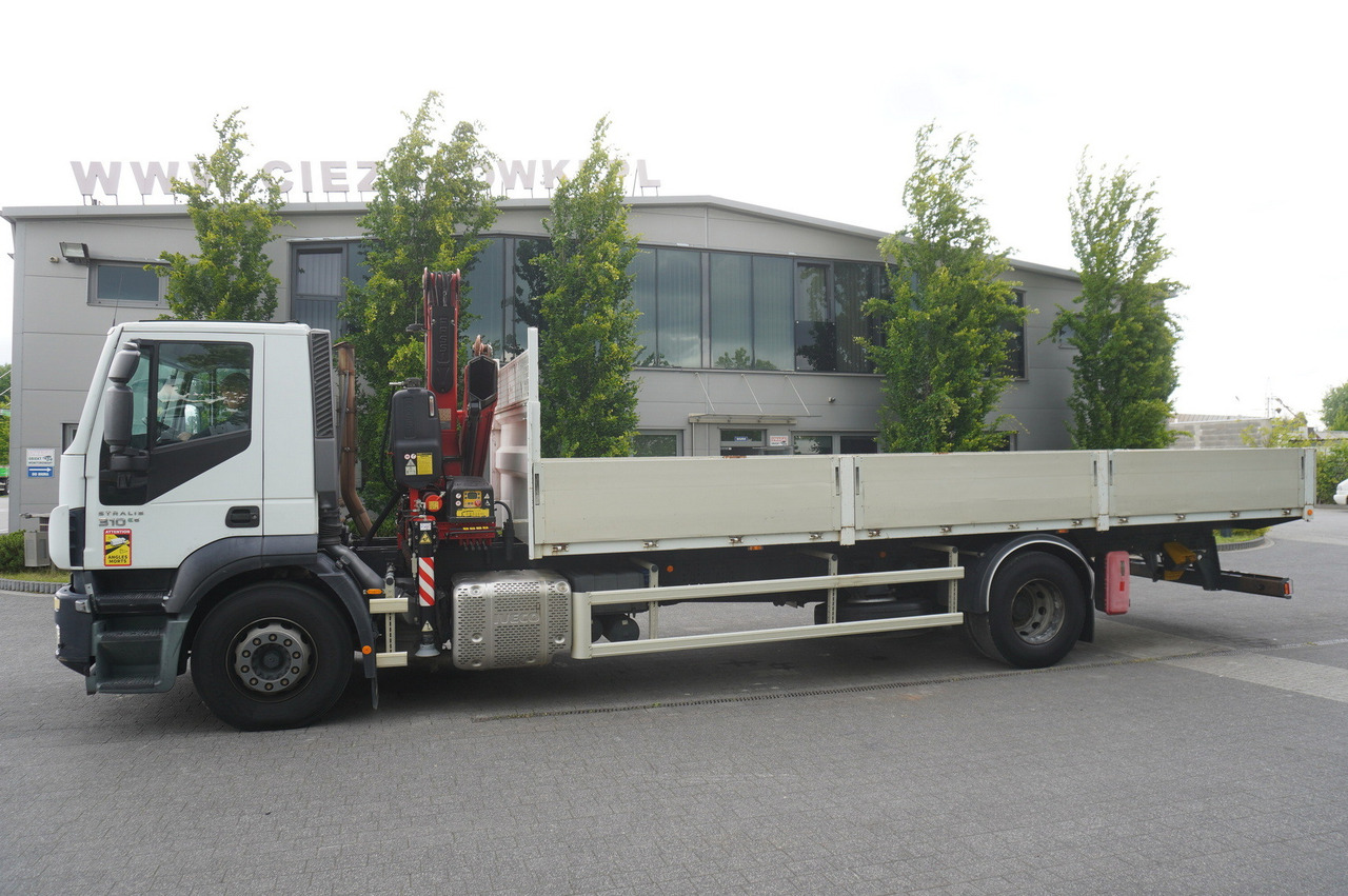 IVECO STRALIS 19.310 E6 / Flatbed 19 EPAL / FASSI F135 / 225 MTH! / 5.7 T - Camião de caixa aberta/ Plataforma, Camião grua: foto 5 IVECO STRALIS 19.310 E6 / Flatbed 19 EPAL / FASSI F135 / 225 MTH! / 5.7 T - Camião de caixa aberta/ Plataforma, Camião grua: foto 5