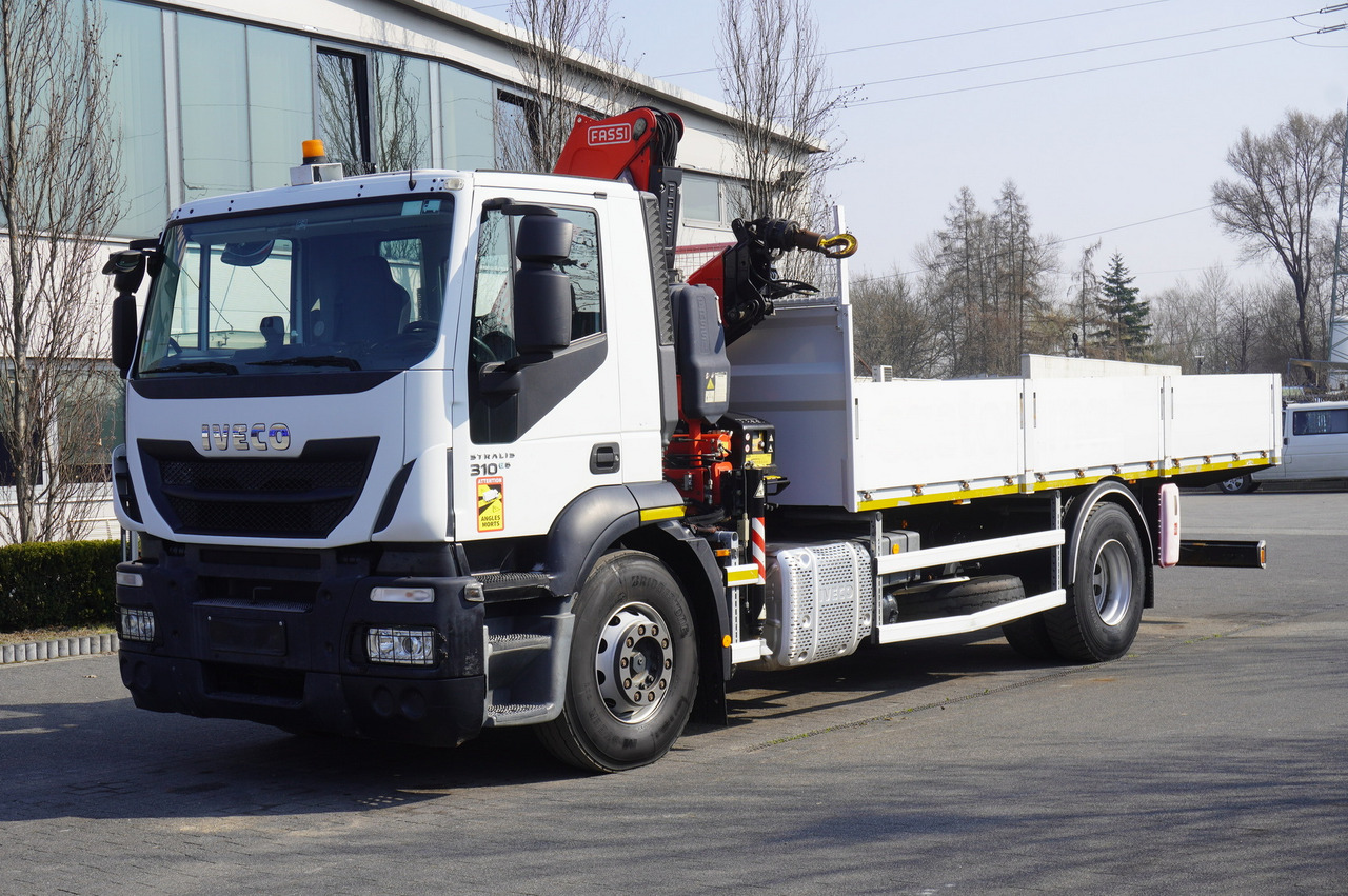 IVECO STRALIS 310 E6 / HDS FASSI 155 6.2 T / 250 thousand km - Camião grua: foto 2 IVECO STRALIS 310 E6 / HDS FASSI 155 6.2 T / 250 thousand km - Camião grua: foto 2