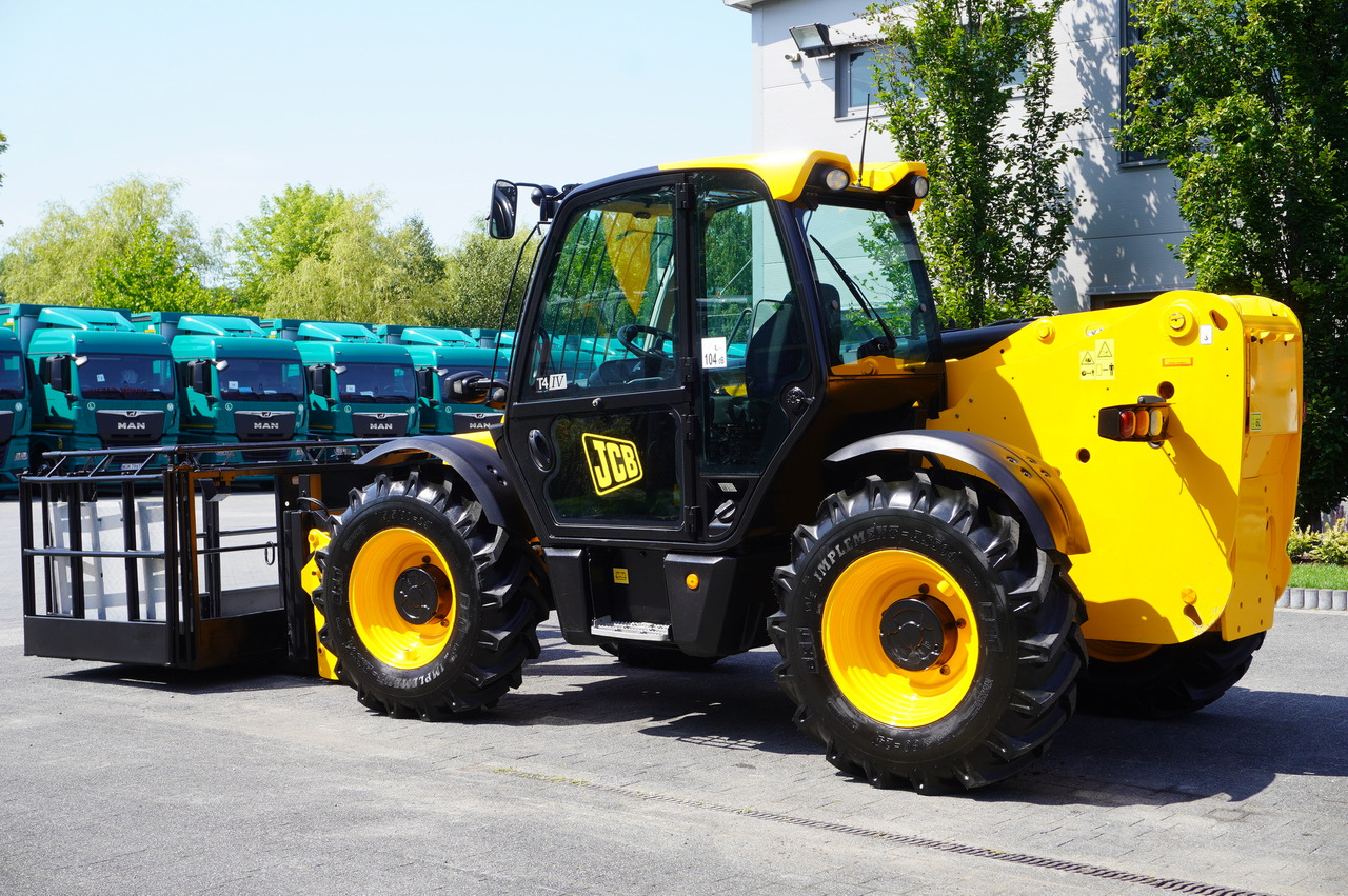 JCB 535-95 / 3.5 T / range 9.5 m / joystick - Pá carregadora telescópica: foto 3 JCB 535-95 / 3.5 T / range 9.5 m / joystick - Pá carregadora telescópica: foto 3