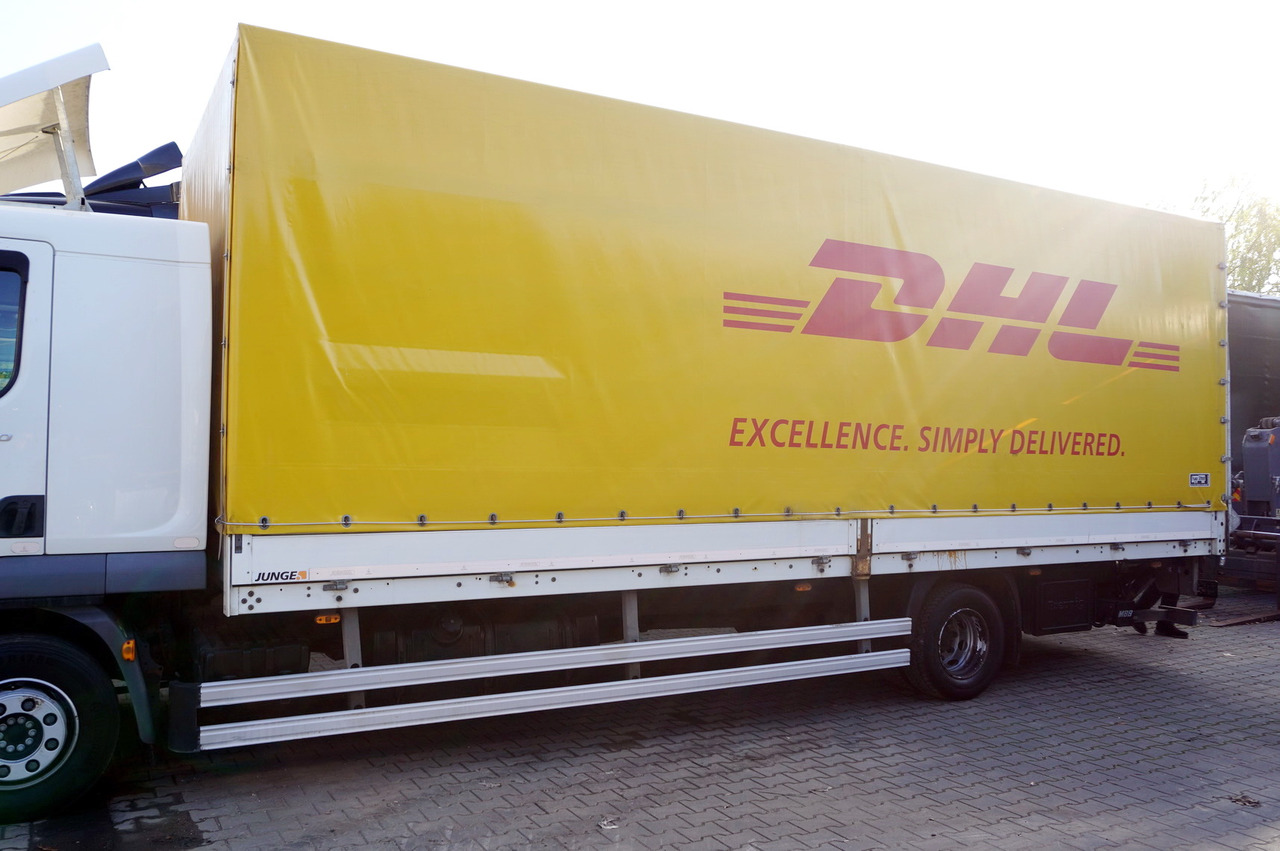 JUNGE Body Tarpaulin JUNGE / 18 Europallets / 2015 - Toldo carroçaria: foto 3 JUNGE Body Tarpaulin JUNGE / 18 Europallets / 2015 - Toldo carroçaria: foto 3