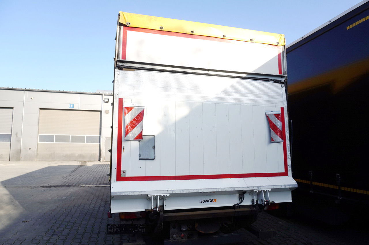 JUNGE Body Tarpaulin JUNGE / 18 Europallets / 2015 - Toldo carroçaria: foto 5 JUNGE Body Tarpaulin JUNGE / 18 Europallets / 2015 - Toldo carroçaria: foto 5
