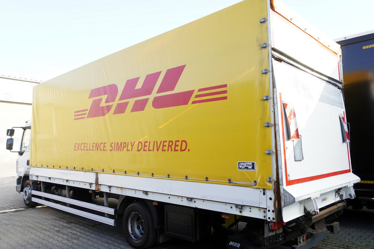 JUNGE Body Tarpaulin JUNGE / 18 Europallets / 2015 - Toldo carroçaria: foto 2 JUNGE Body Tarpaulin JUNGE / 18 Europallets / 2015 - Toldo carroçaria: foto 2