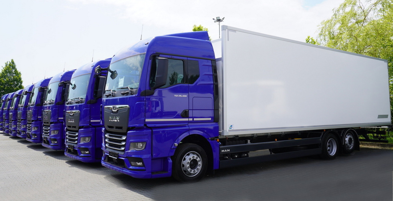 MAN New MAN TGX 26.400 / NEW IGLOOCAR refrigerator 20 pallets / 6×2 / 2024 / 2 units - Camião frigorífico: foto 4 MAN New MAN TGX 26.400 / NEW IGLOOCAR refrigerator 20 pallets / 6×2 / 2024 / 2 units - Camião frigorífico: foto 4