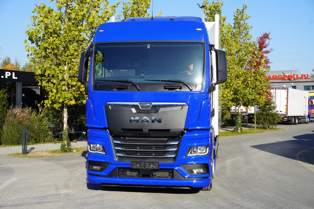MAN New Refrigerator MAN TGX 26.400 / IGLOOCAR 23 pallets / Carrier Supra 1150 - Camião frigorífico: foto 5 MAN New Refrigerator MAN TGX 26.400 / IGLOOCAR 23 pallets / Carrier Supra 1150 - Camião frigorífico: foto 5
