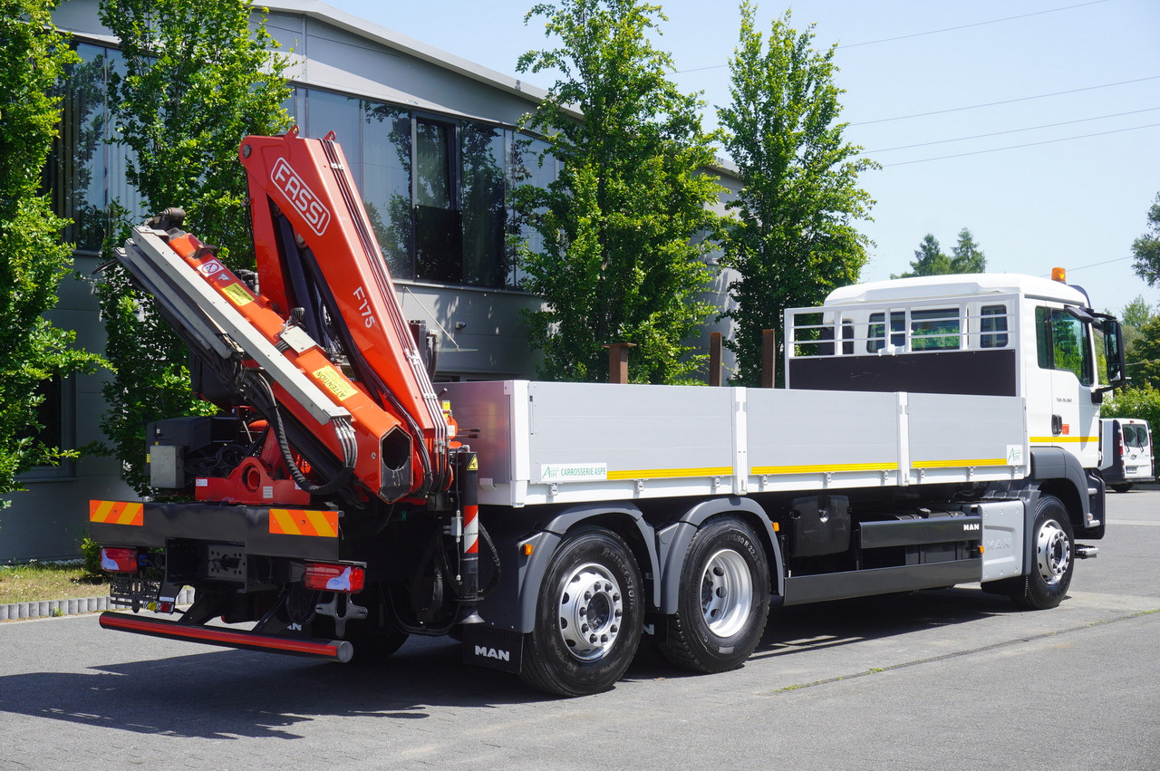 MAN TGS 26.360 Flatbed / Fassi F175 7.7 T / steered 3rd axle - Camião de caixa aberta/ Plataforma, Camião grua: foto 5 MAN TGS 26.360 Flatbed / Fassi F175 7.7 T / steered 3rd axle - Camião de caixa aberta/ Plataforma, Camião grua: foto 5