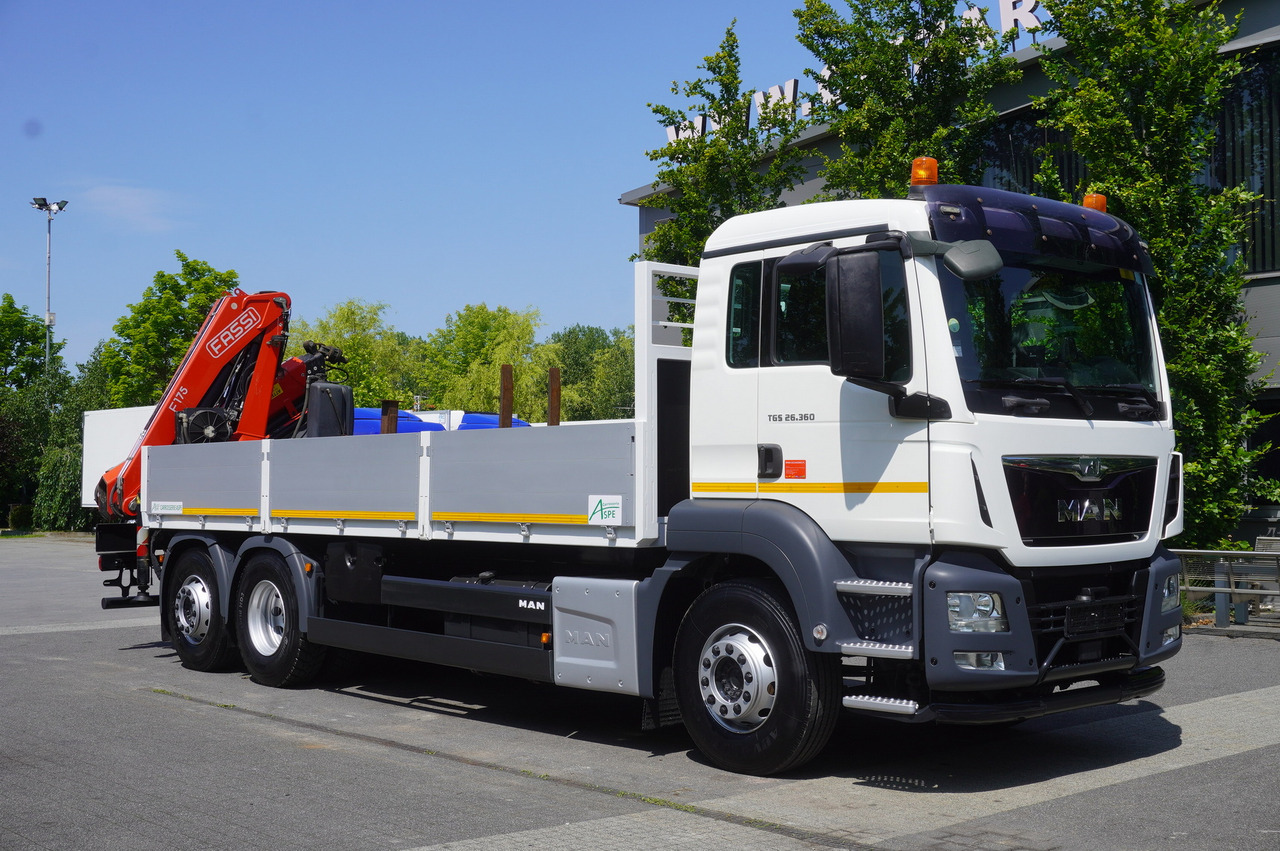 MAN TGS 26.360 Flatbed / Fassi F175 7.7 T / steered 3rd axle - Camião de caixa aberta/ Plataforma, Camião grua: foto 2 MAN TGS 26.360 Flatbed / Fassi F175 7.7 T / steered 3rd axle - Camião de caixa aberta/ Plataforma, Camião grua: foto 2