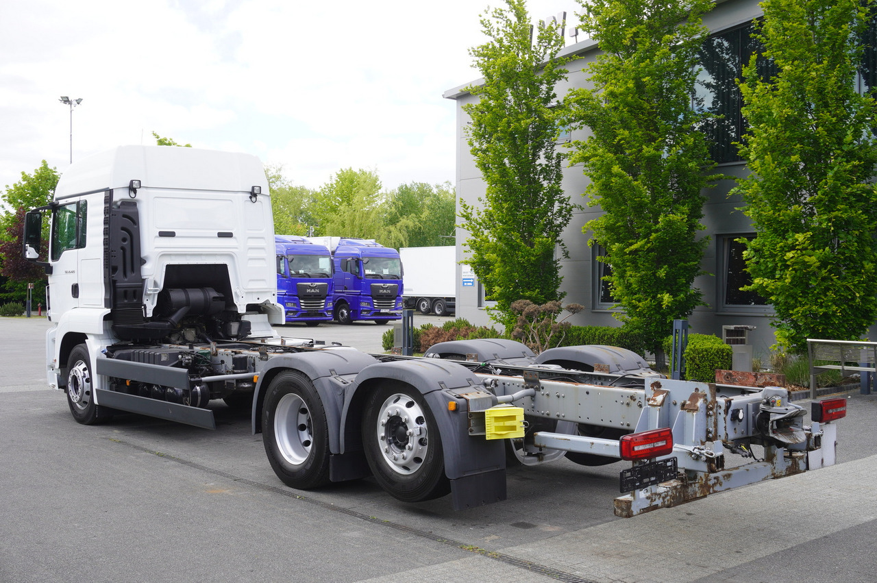 MAN TGS 26.420 / 7.5 m chassis / 14.5 t load cap. / Sleeping cab - Camião chassi: foto 3 MAN TGS 26.420 / 7.5 m chassis / 14.5 t load cap. / Sleeping cab - Camião chassi: foto 3