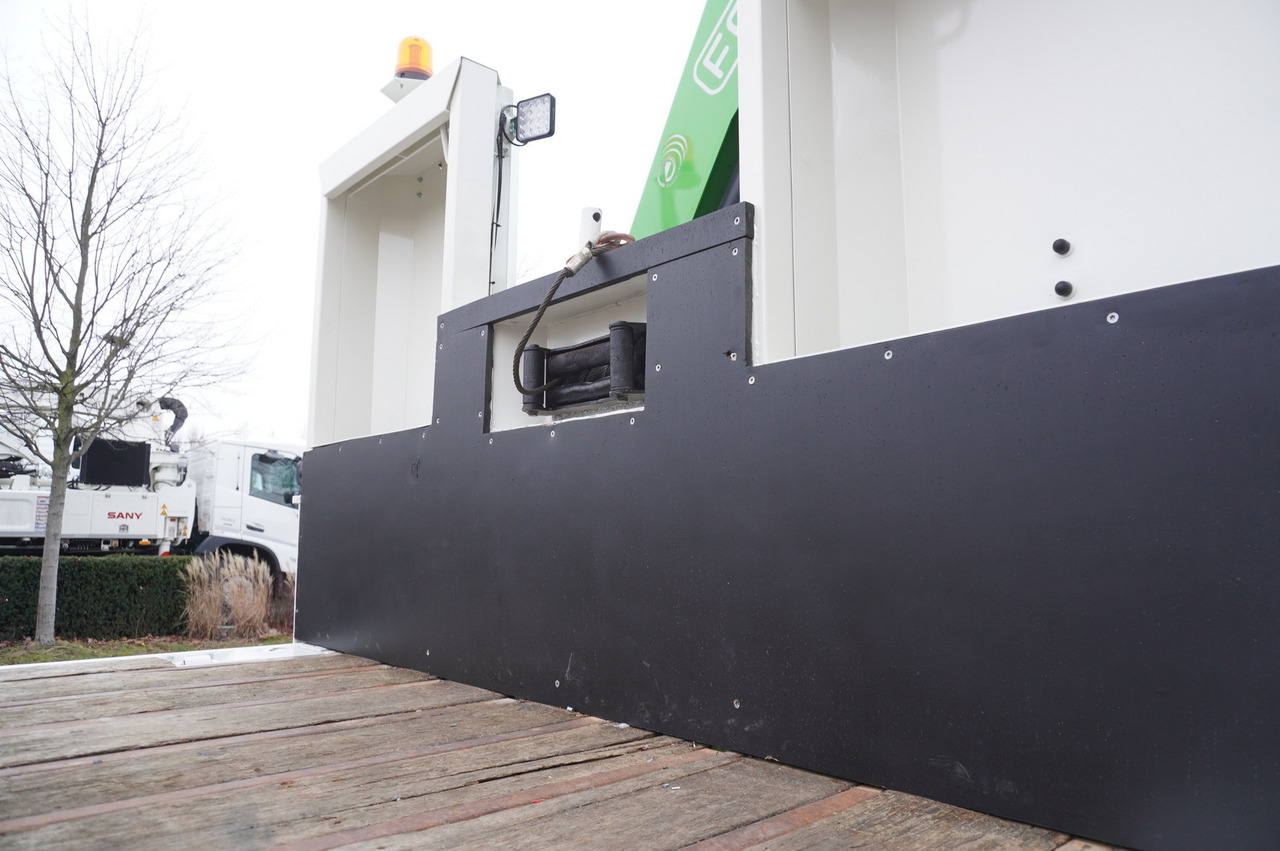 MAN TGS 35.360 E5 8x2 / HDS HIAB XS 166 HIDUO / 6.2 t lifting capacity / 12 m reach - Camião grua: foto 5 MAN TGS 35.360 E5 8x2 / HDS HIAB XS 166 HIDUO / 6.2 t lifting capacity / 12 m reach - Camião grua: foto 5