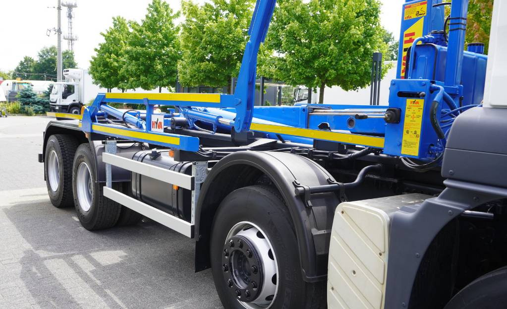 Camião polibenne MAN TGS 35.400 8×4 HYVA LIFT 32.56 SE hooklift: foto 24