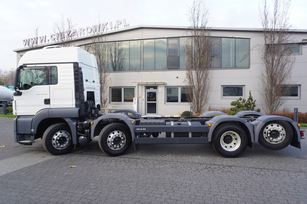 MAN TGS 35.420 8×2 / Chassis 6.4 m / 3 steered axles - Camião chassi, Camião grua: foto 4 MAN TGS 35.420 8×2 / Chassis 6.4 m / 3 steered axles - Camião chassi, Camião grua: foto 4