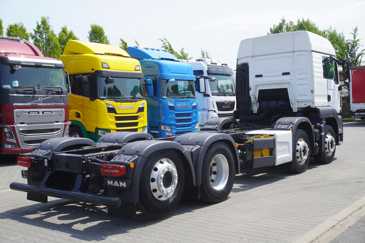 MAN TGS 35.420 8x2 / Chassis 6.4 m / 3 steered axles - Camião chassi: foto 5 MAN TGS 35.420 8x2 / Chassis 6.4 m / 3 steered axles - Camião chassi: foto 5