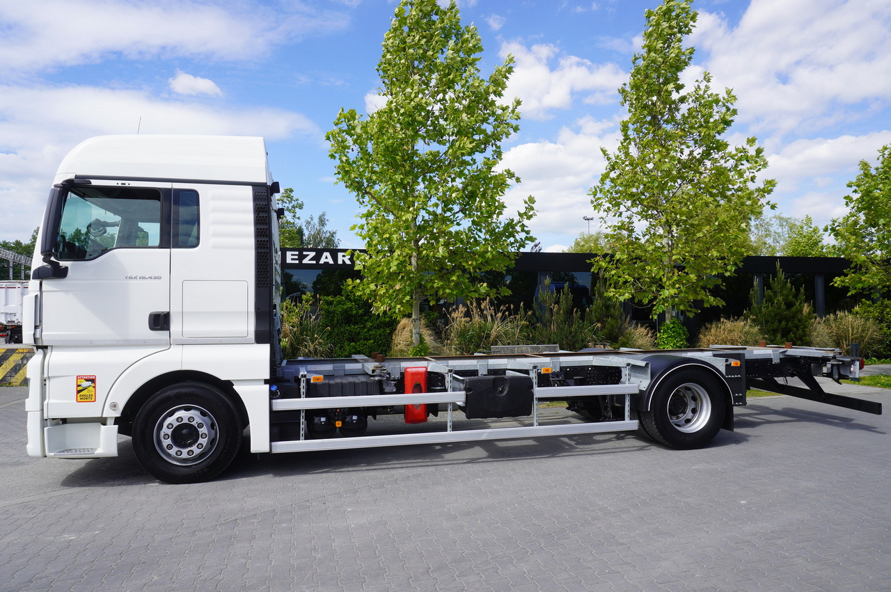 MAN TGX 18.430 / BDF 7.5 m / sleeping cab / 2021 - Camião transportador de contêineres/ Caixa móvel: foto 2 MAN TGX 18.430 / BDF 7.5 m / sleeping cab / 2021 - Camião transportador de contêineres/ Caixa móvel: foto 2