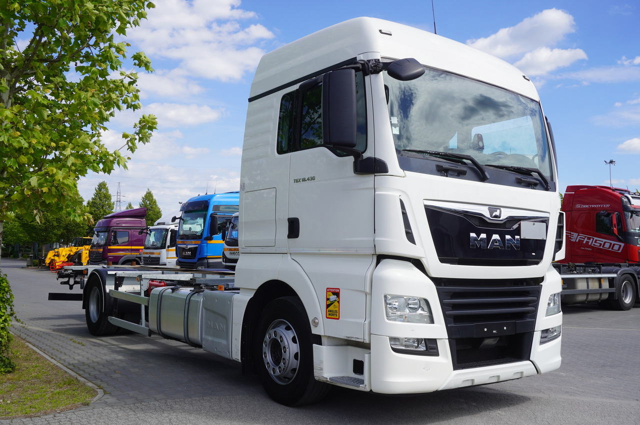 MAN TGX 18.430 / BDF 7.5 m / sleeping cab / 2021 - Camião transportador de contêineres/ Caixa móvel: foto 4 MAN TGX 18.430 / BDF 7.5 m / sleeping cab / 2021 - Camião transportador de contêineres/ Caixa móvel: foto 4