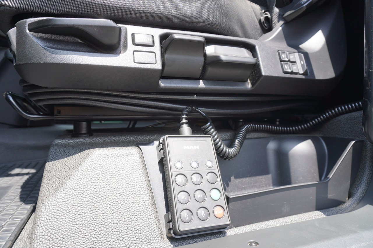 Camião de lona MAN TGX 18.470 / 2022 / Curtainsider 19 EPAL / Retarder / 15 units: foto 25 Camião de lona MAN TGX 18.470 / 2022 / Curtainsider 19 EPAL / Retarder / 15 units: foto 25