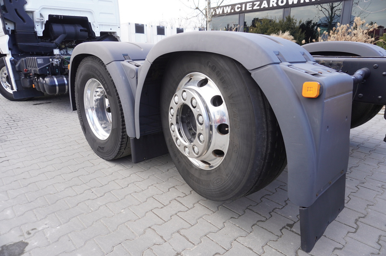 MAN TGX 26,500 / 500 HP / steering 3rd axle / 20 t cap. / Chassis 6.5 m - Camião chassi: foto 2 MAN TGX 26,500 / 500 HP / steering 3rd axle / 20 t cap. / Chassis 6.5 m - Camião chassi: foto 2