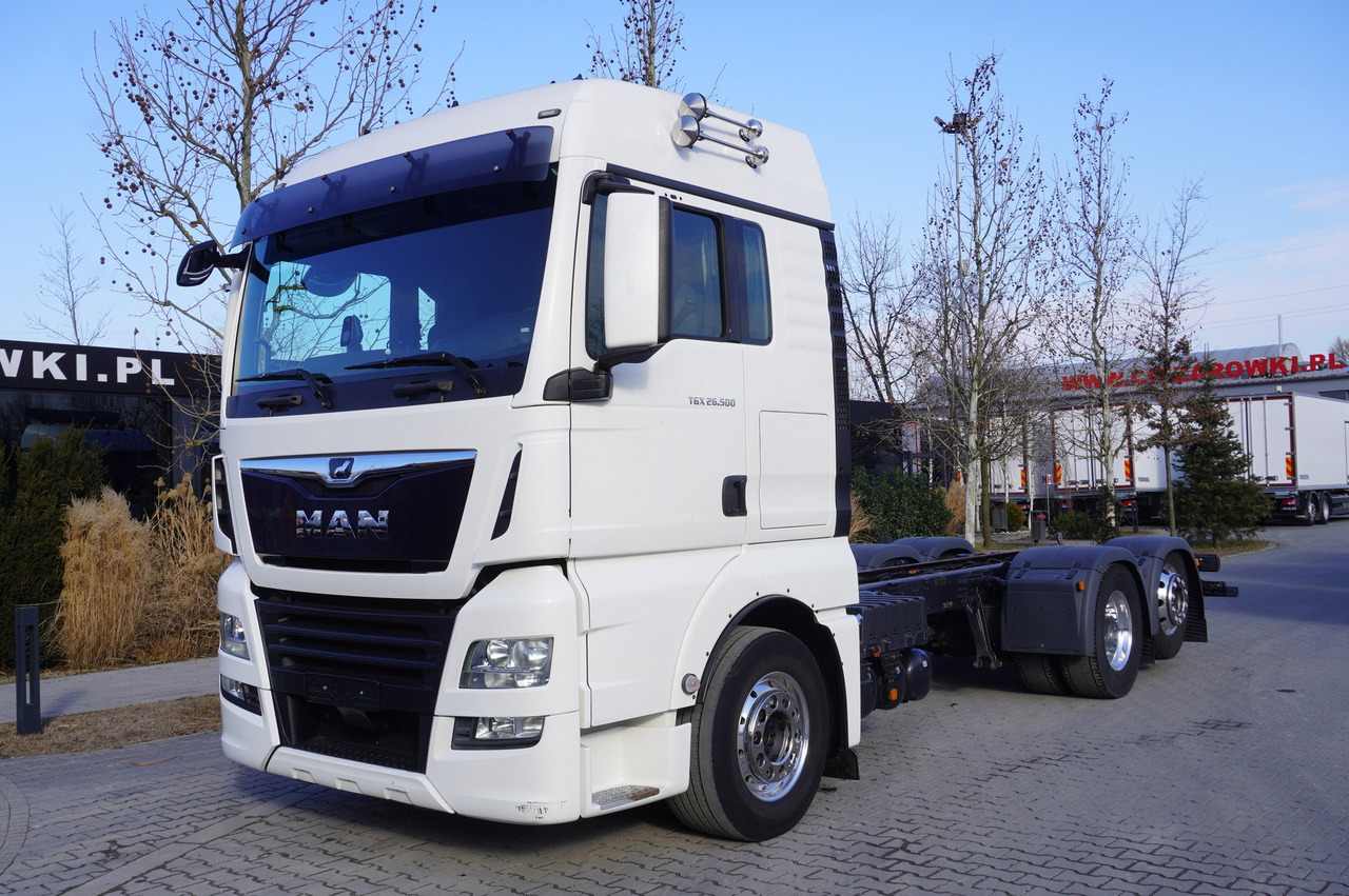 MAN TGX 26,500 / 500 HP / steering 3rd axle / 20 t cap. / Chassis 6.5 m - Camião chassi: foto 3 MAN TGX 26,500 / 500 HP / steering 3rd axle / 20 t cap. / Chassis 6.5 m - Camião chassi: foto 3