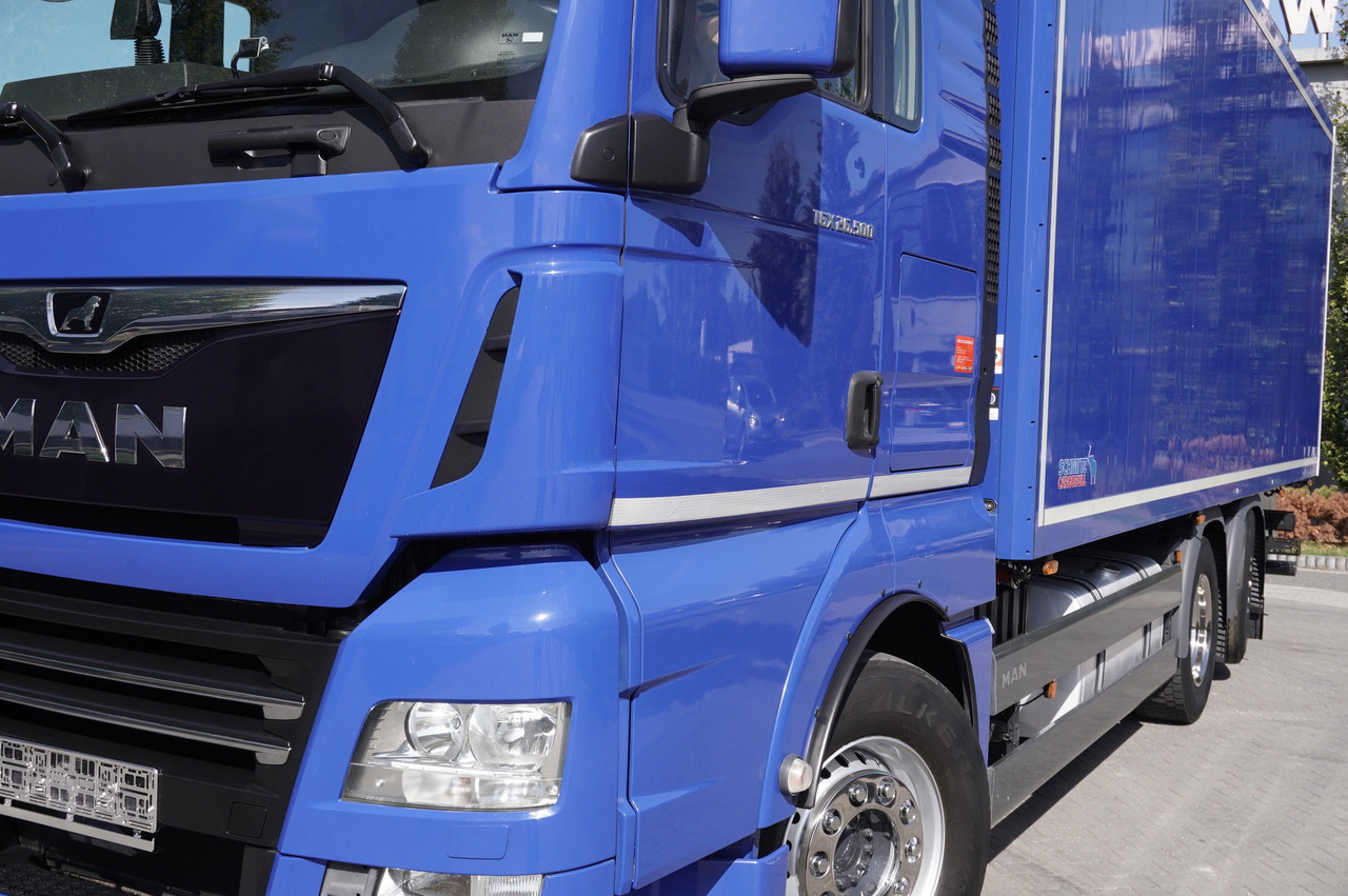 Locação financeira de MAN TGX 26.500 E6 XXL / Schmitz 19 pallets / Thermoking / steering axle MAN TGX 26.500 E6 XXL / Schmitz 19 pallets / Thermoking / steering axle: foto 28 Locação financeira de MAN TGX 26.500 E6 XXL / Schmitz 19 pallets / Thermoking / steering axle MAN TGX 26.500 E6 XXL / Schmitz 19 pallets / Thermoking / steering axle: foto 28