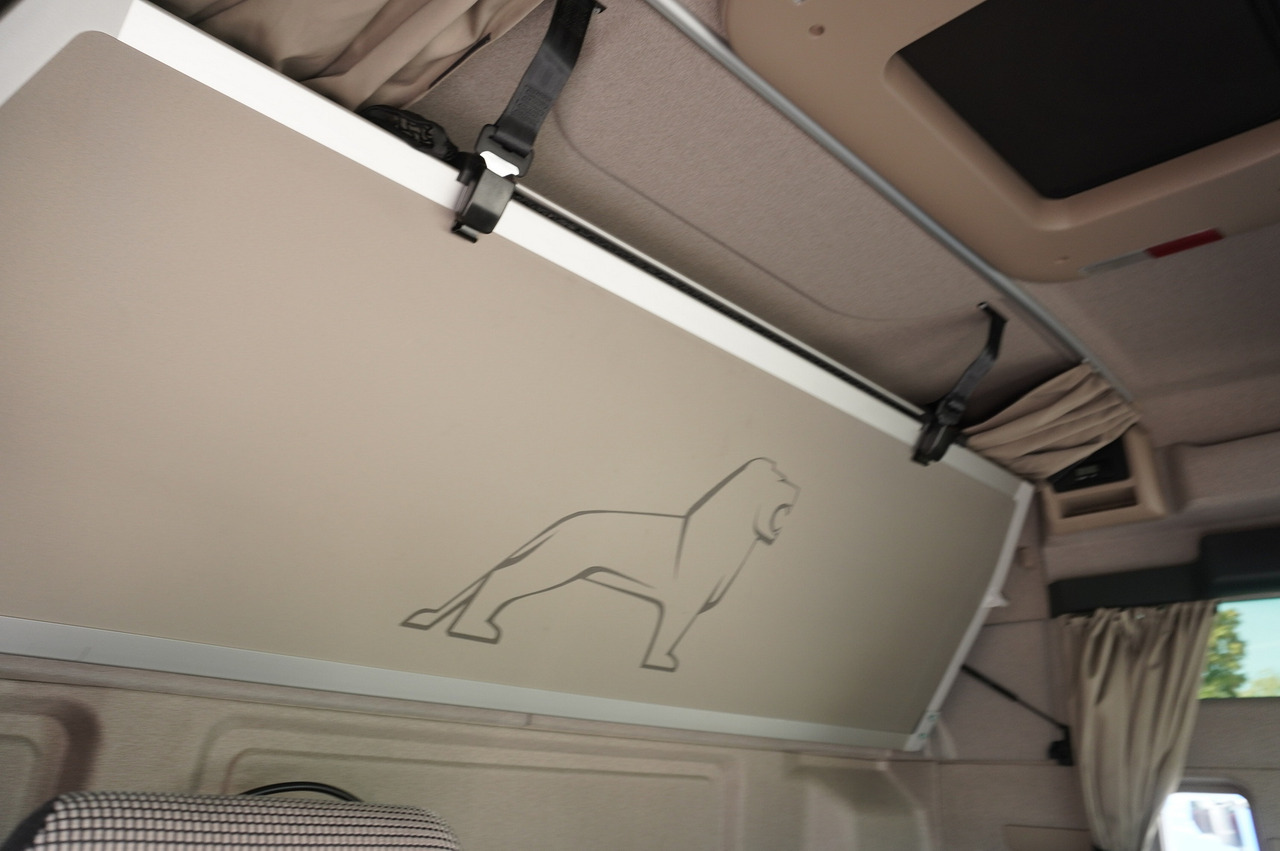 Locação financeira de MAN TGX 26.500 E6 XXL / Schmitz 19 pallets / Thermoking / steering axle MAN TGX 26.500 E6 XXL / Schmitz 19 pallets / Thermoking / steering axle: foto 40 Locação financeira de MAN TGX 26.500 E6 XXL / Schmitz 19 pallets / Thermoking / steering axle MAN TGX 26.500 E6 XXL / Schmitz 19 pallets / Thermoking / steering axle: foto 40