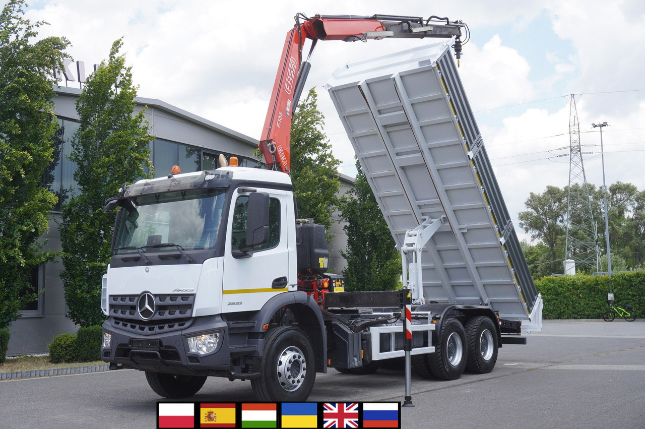 MERCEDES-BENZ AROCS 2633 6x4 / 5.5 T crane FASSI F135 / Tipper 15 EPAL - Camião basculante, Camião grua: foto 1 MERCEDES-BENZ AROCS 2633 6x4 / 5.5 T crane FASSI F135 / Tipper 15 EPAL - Camião basculante, Camião grua: foto 1