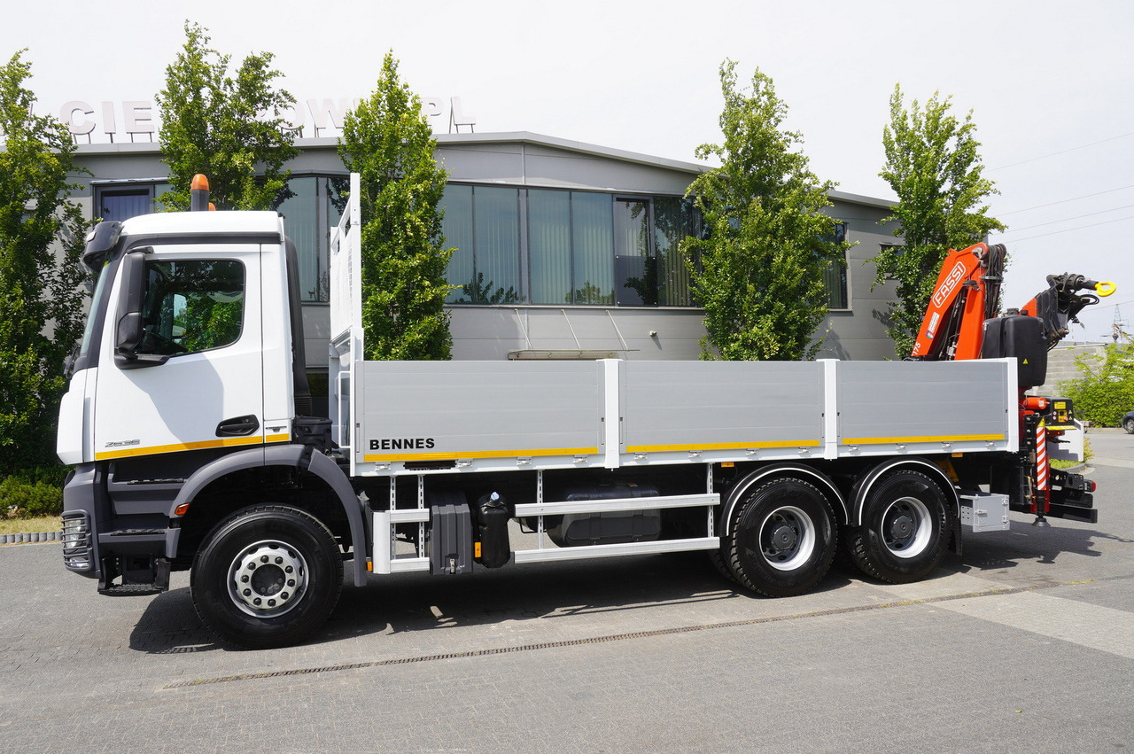 MERCEDES-BENZ AROCS 2636 Flatbed / HDS FASSI F175 7.7 T / 150,000 km - Grua móvel: foto 5 MERCEDES-BENZ AROCS 2636 Flatbed / HDS FASSI F175 7.7 T / 150,000 km - Grua móvel: foto 5