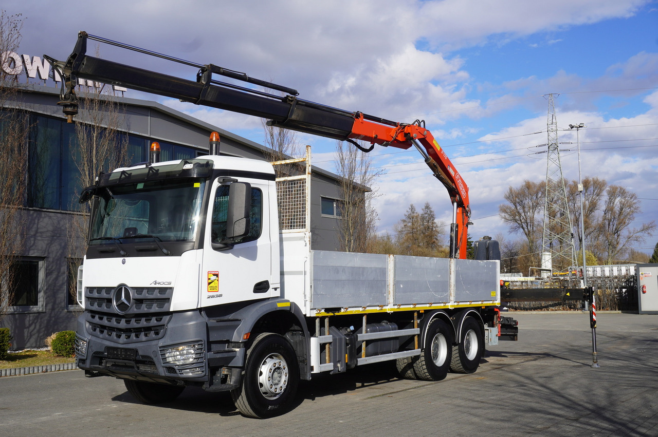 MERCEDES-BENZ AROCS 2636 Flatbed / HDS FASSI F175 7.7 T / 150,000 km - Grua móvel: foto 1 MERCEDES-BENZ AROCS 2636 Flatbed / HDS FASSI F175 7.7 T / 150,000 km - Grua móvel: foto 1