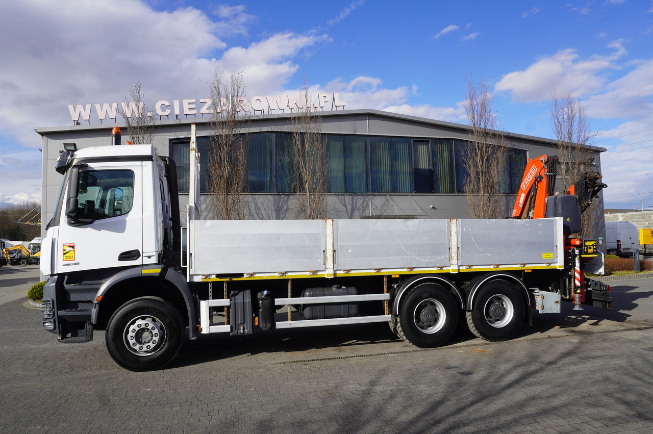 MERCEDES-BENZ AROCS 2636 Flatbed / HDS FASSI F175 7.7 T / 150,000 km - Grua móvel: foto 3 MERCEDES-BENZ AROCS 2636 Flatbed / HDS FASSI F175 7.7 T / 150,000 km - Grua móvel: foto 3