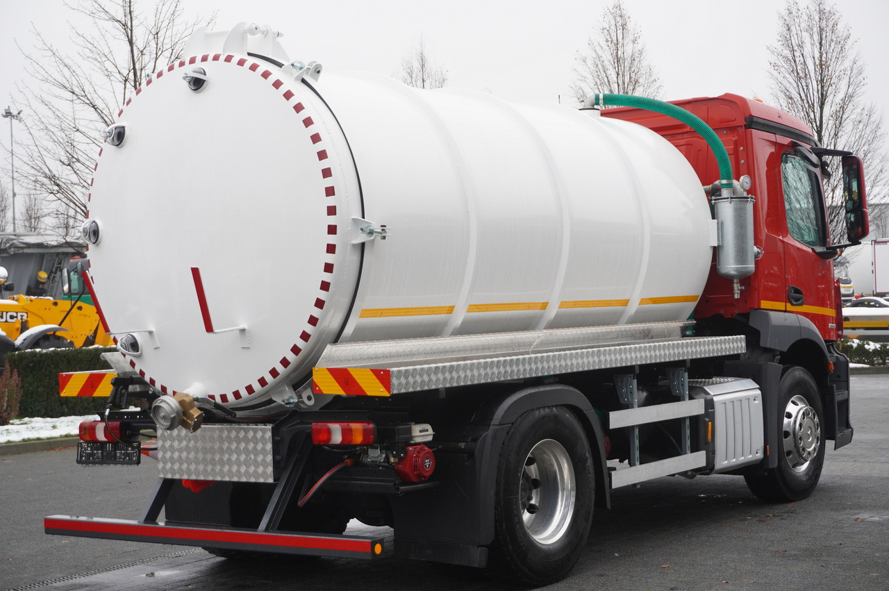 MERCEDES-BENZ Actros 1833 / 260 tho. km / NEW septic tank 11000 l - Camião cisterna: foto 5 MERCEDES-BENZ Actros 1833 / 260 tho. km / NEW septic tank 11000 l - Camião cisterna: foto 5