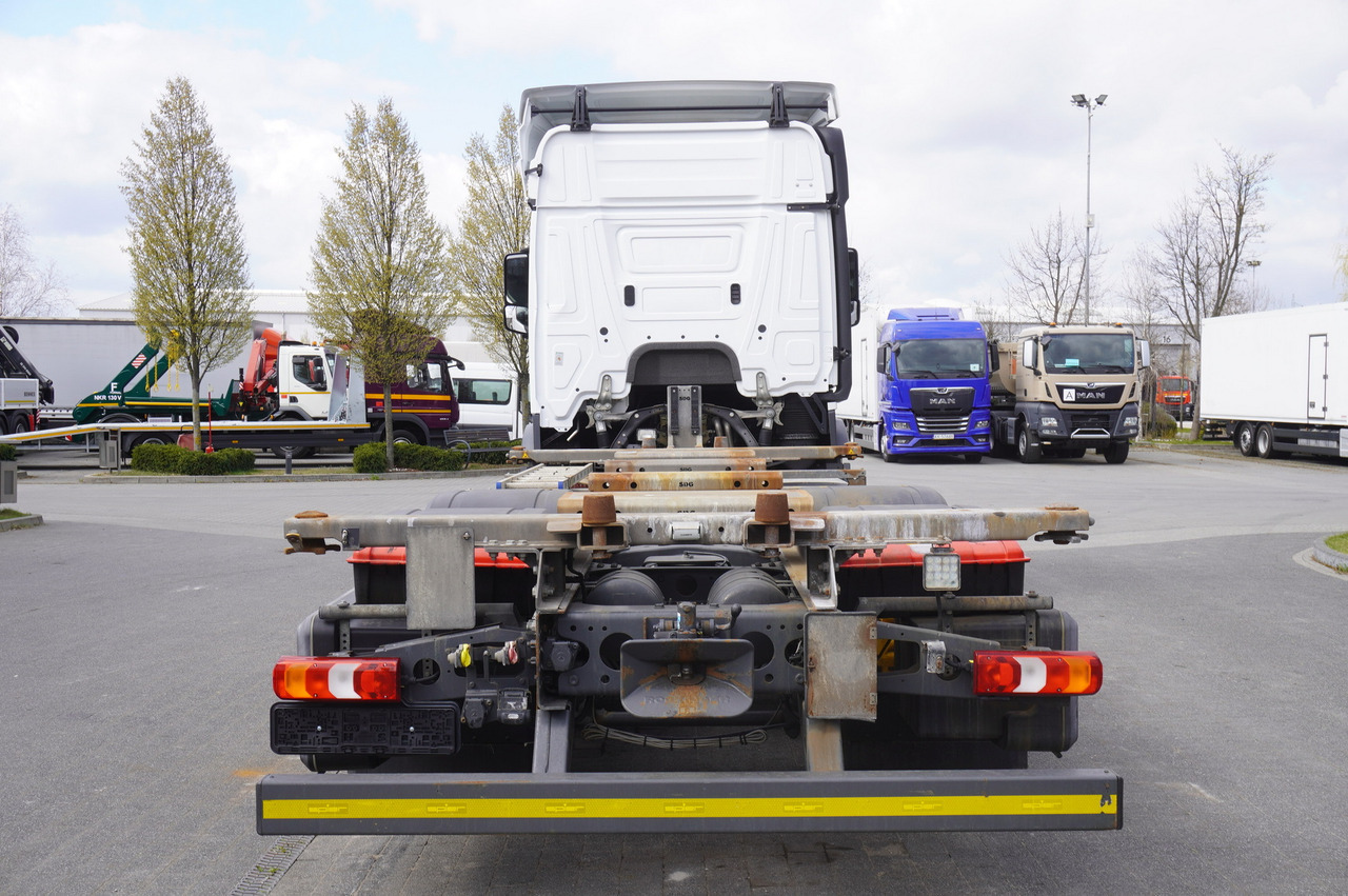 MERCEDES-BENZ Actros 2545 6×2 MP5 / FULL ADR / several units - Camião transportador de contêineres/ Caixa móvel: foto 4 MERCEDES-BENZ Actros 2545 6×2 MP5 / FULL ADR / several units - Camião transportador de contêineres/ Caixa móvel: foto 4