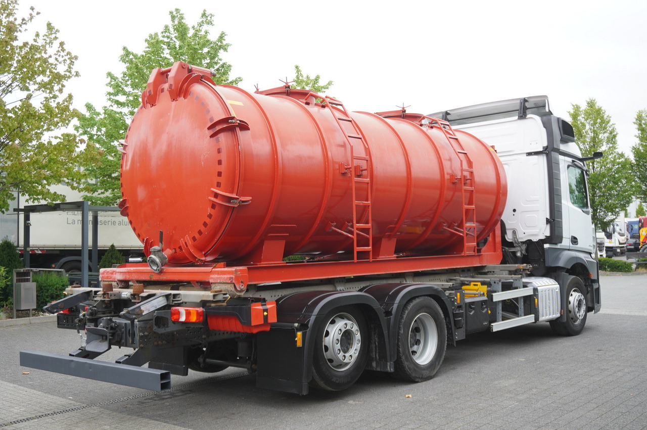MERCEDES-BENZ Actros 2545 6 × 2 MP5 / NEW septic barrel 13000 L - Camião cisterna: foto 4 MERCEDES-BENZ Actros 2545 6 × 2 MP5 / NEW septic barrel 13000 L - Camião cisterna: foto 4