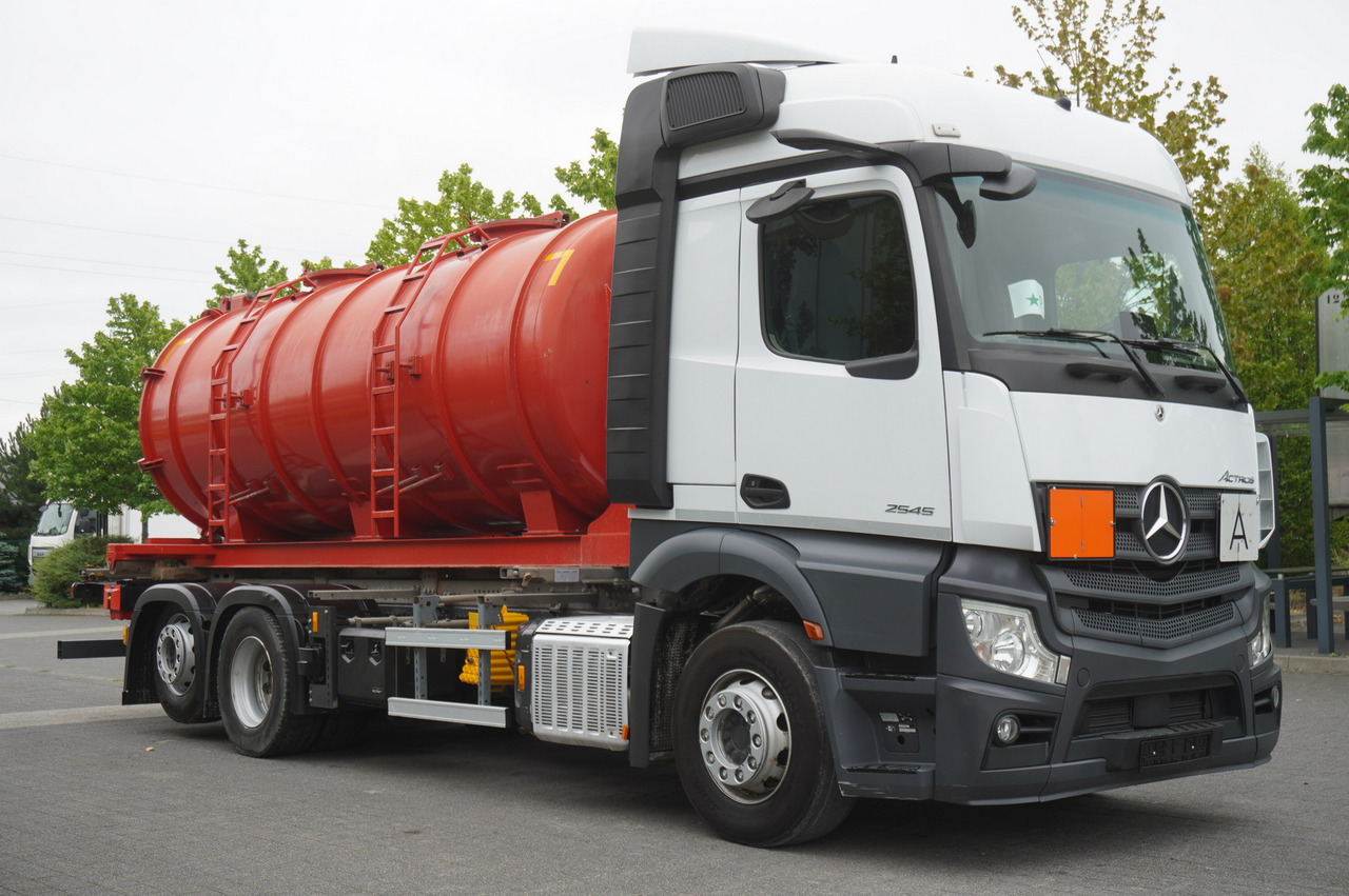 Locação financeira de MERCEDES-BENZ Actros 2545 6 × 2 MP5 / NEW septic barrel 13000 L MERCEDES-BENZ Actros 2545 6 × 2 MP5 / NEW septic barrel 13000 L: foto 6