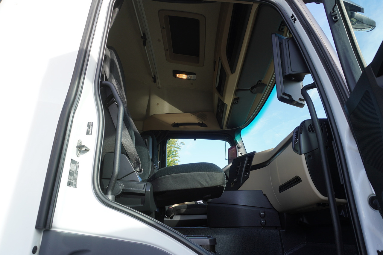 Locação financeira de MERCEDES-BENZ Actros 2545 MP5 / KRONE 18 EPAL box body / ADR AT MERCEDES-BENZ Actros 2545 MP5 / KRONE 18 EPAL box body / ADR AT: foto 24