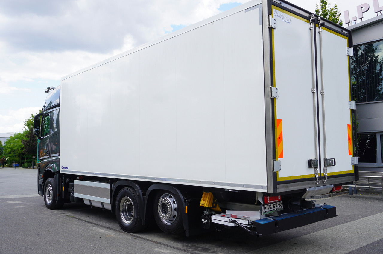 MERCEDES-BENZ Actros 2548 MP5 / Krone Refrigerator Multitemperature / Doppelstock 36 EPAL / GIGA Space cabin - Camião frigorífico: foto 5 MERCEDES-BENZ Actros 2548 MP5 / Krone Refrigerator Multitemperature / Doppelstock 36 EPAL / GIGA Space cabin - Camião frigorífico: foto 5