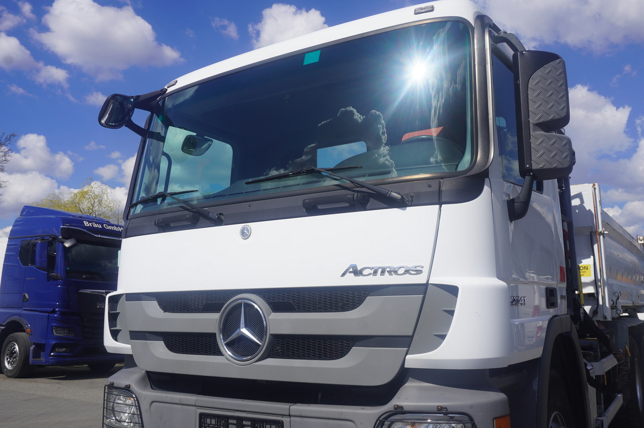 Locação financeira de MERCEDES-BENZ Actros 2641 6×4 E5 / Crane / Dumper / 110000 km MERCEDES-BENZ Actros 2641 6×4 E5 / Crane / Dumper / 110000 km: foto 14