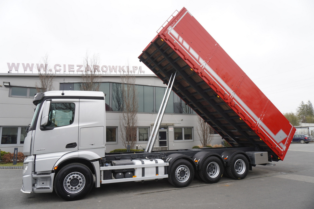 MERCEDES-BENZ Actros 3563 8x4 / Tipper for grain 20 t load capacity - Camião basculante: foto 4 MERCEDES-BENZ Actros 3563 8x4 / Tipper for grain 20 t load capacity - Camião basculante: foto 4
