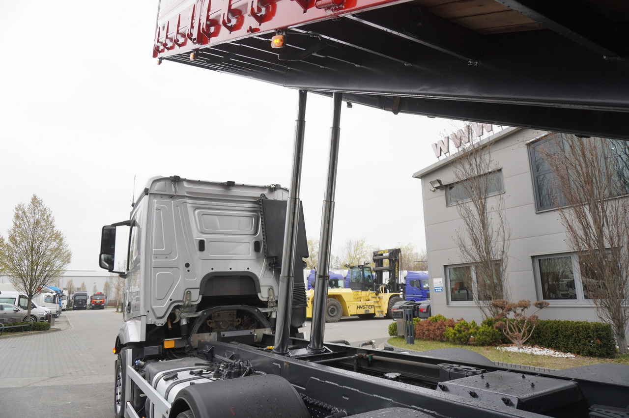 Camião de caixa aberta/ Plataforma MERCEDES-BENZ Actros 3563 8x4 / Tipper for grain 20 t load capacity: foto 17 Camião de caixa aberta/ Plataforma MERCEDES-BENZ Actros 3563 8x4 / Tipper for grain 20 t load capacity: foto 17
