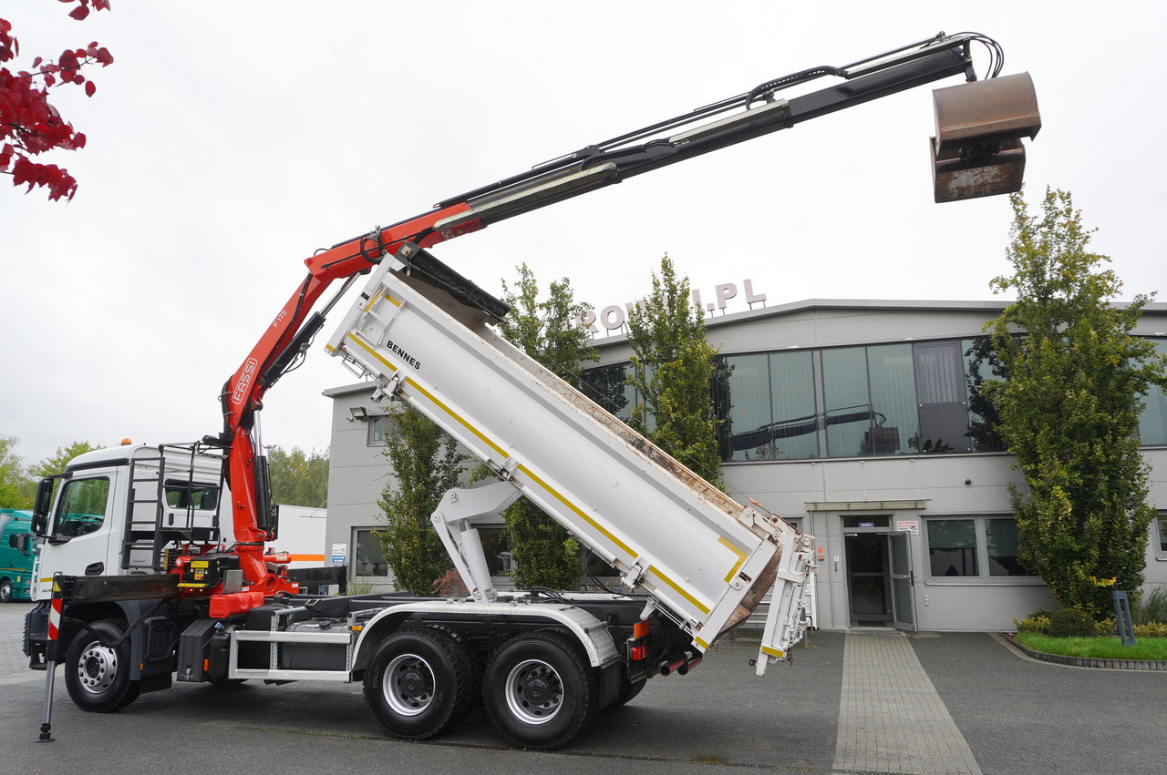 MERCEDES-BENZ Arocs 2636 6x4 / Fassi F175 / 7.7 t / 10 m / 2-side tipper / Bortmatic - Camião basculante, Camião grua: foto 4 MERCEDES-BENZ Arocs 2636 6x4 / Fassi F175 / 7.7 t / 10 m / 2-side tipper / Bortmatic - Camião basculante, Camião grua: foto 4