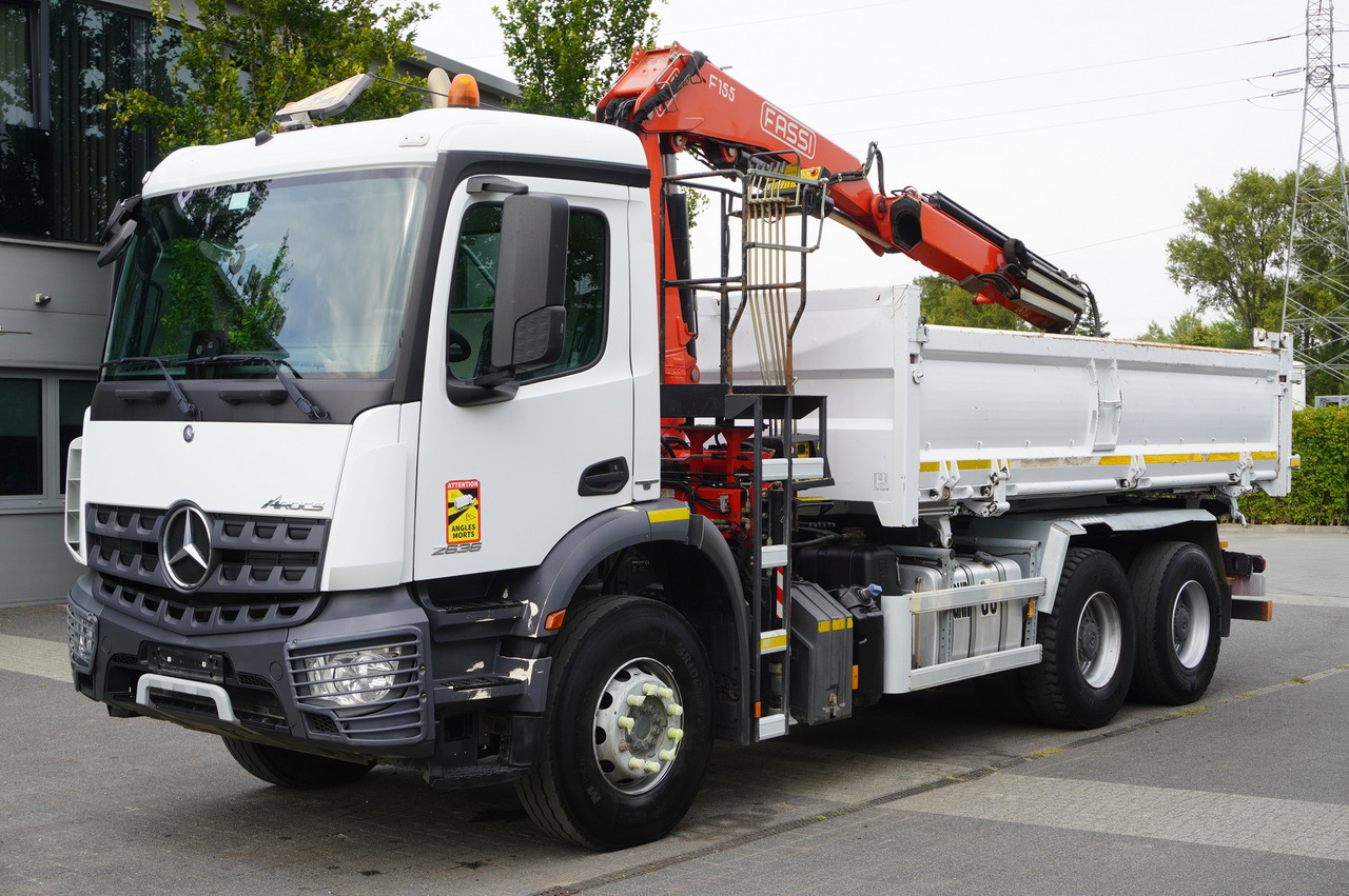 MERCEDES-BENZ Arocs 2636 / 6x4 / HDS Fassi / 3-Way Tipper / Bortmatic - Camião basculante, Camião grua: foto 4 MERCEDES-BENZ Arocs 2636 / 6x4 / HDS Fassi / 3-Way Tipper / Bortmatic - Camião basculante, Camião grua: foto 4