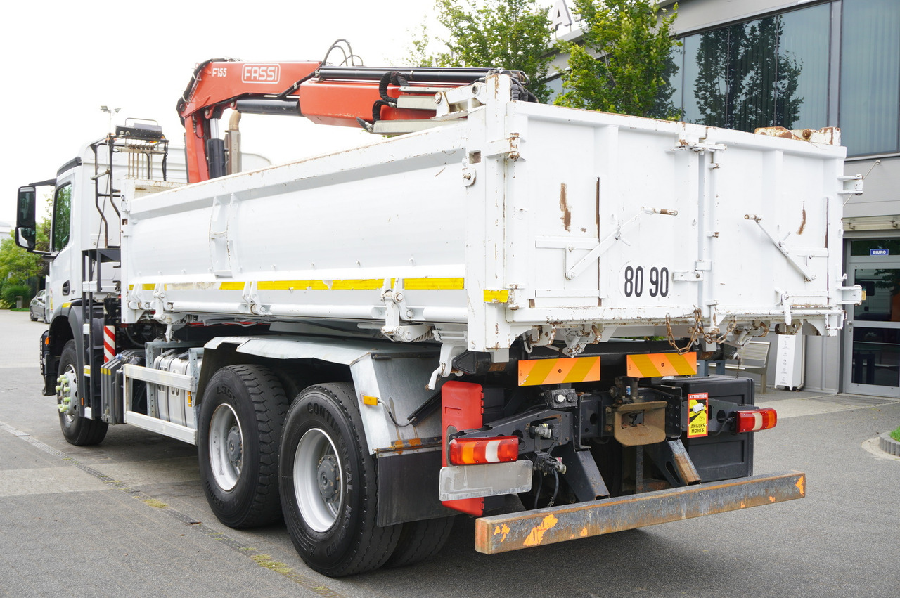 Camião basculante, Camião grua MERCEDES-BENZ Arocs 2636 / 6x4 / HDS Fassi / 3-Way Tipper / Bortmatic: foto 14