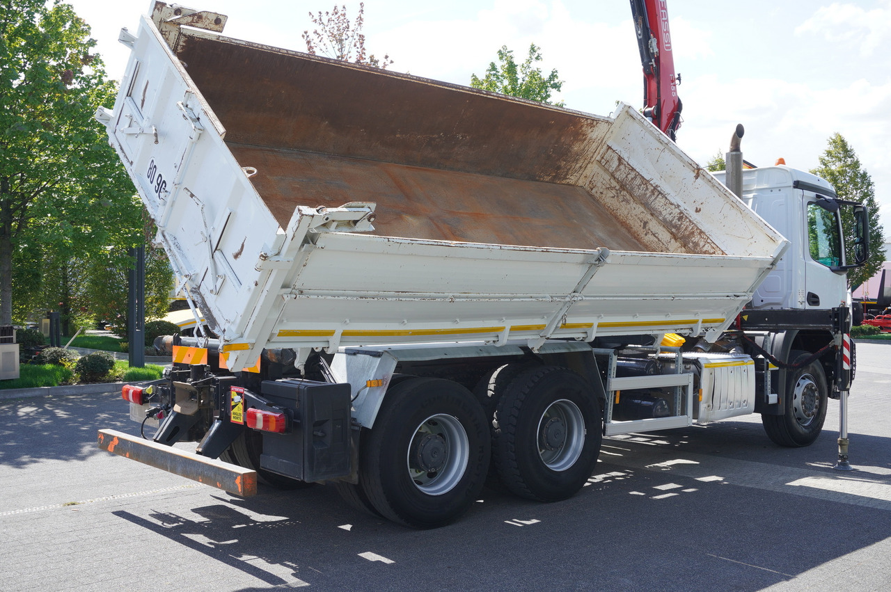 Camião basculante, Camião grua MERCEDES-BENZ Arocs 2636 / 6x4 / HDS Fassi / 3-Way Tipper / Bortmatic: foto 10