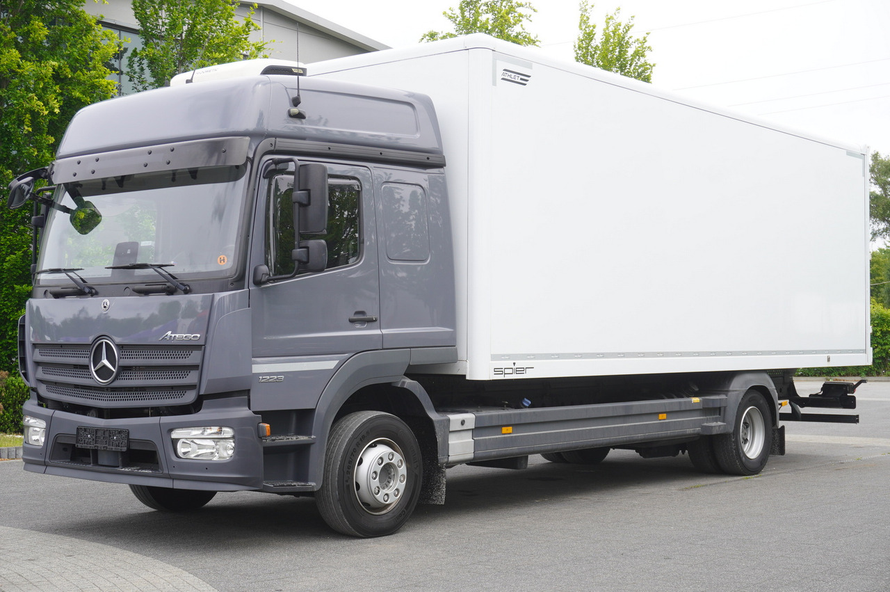 MERCEDES-BENZ Atego 1223 / 18 EPAL box / 2021 / sleeping cab - Camião furgão: foto 2 MERCEDES-BENZ Atego 1223 / 18 EPAL box / 2021 / sleeping cab - Camião furgão: foto 2