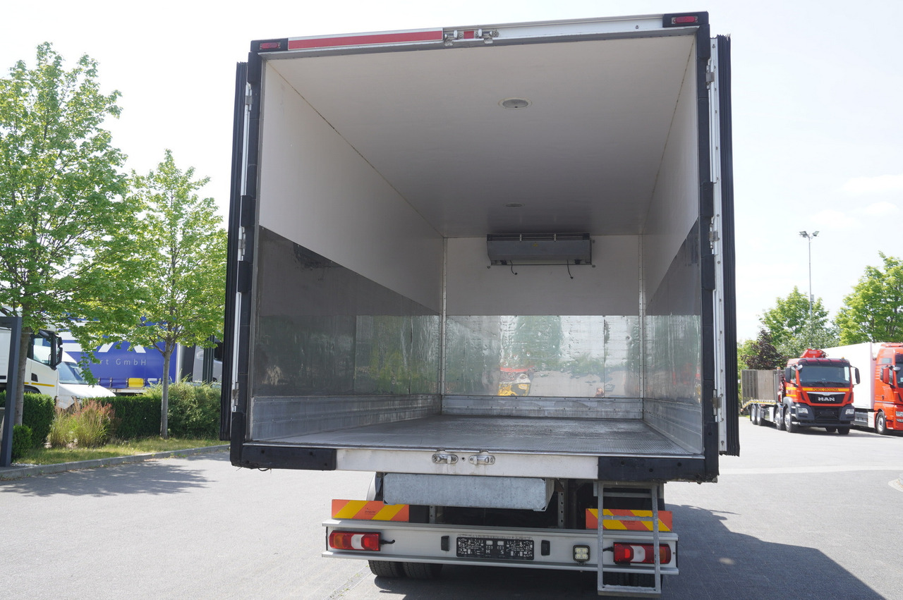 MERCEDES-BENZ Atego 1223 / Lamberet Refrigerator / Full ADR / Sleeper cab / 175 tho. km - Camião frigorífico: foto 5 MERCEDES-BENZ Atego 1223 / Lamberet Refrigerator / Full ADR / Sleeper cab / 175 tho. km - Camião frigorífico: foto 5