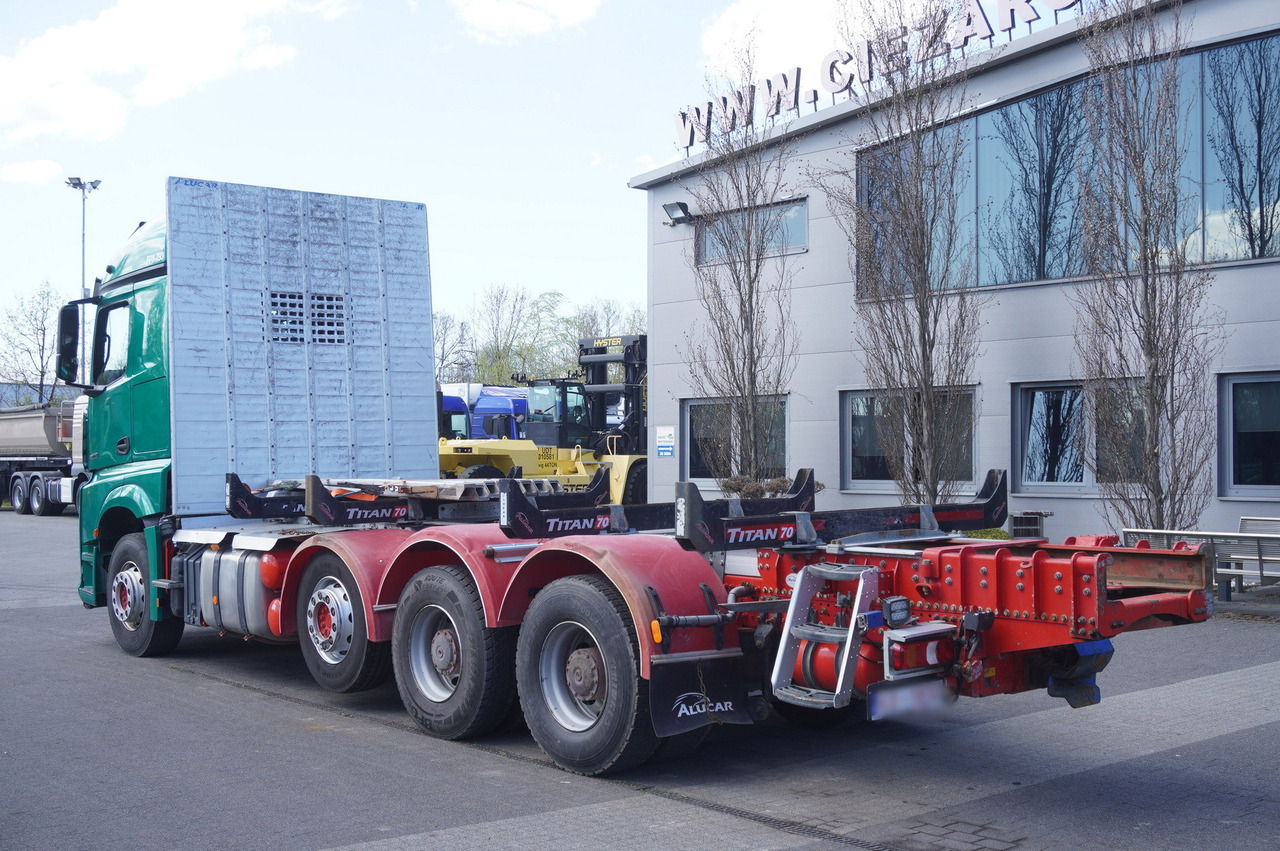 Mercedes-Benz Arocs 3563 8 × 4 / 630 HP / steered axle / Logging superstructure - Camião de transporte de madeira: foto 5 Mercedes-Benz Arocs 3563 8 × 4 / 630 HP / steered axle / Logging superstructure - Camião de transporte de madeira: foto 5