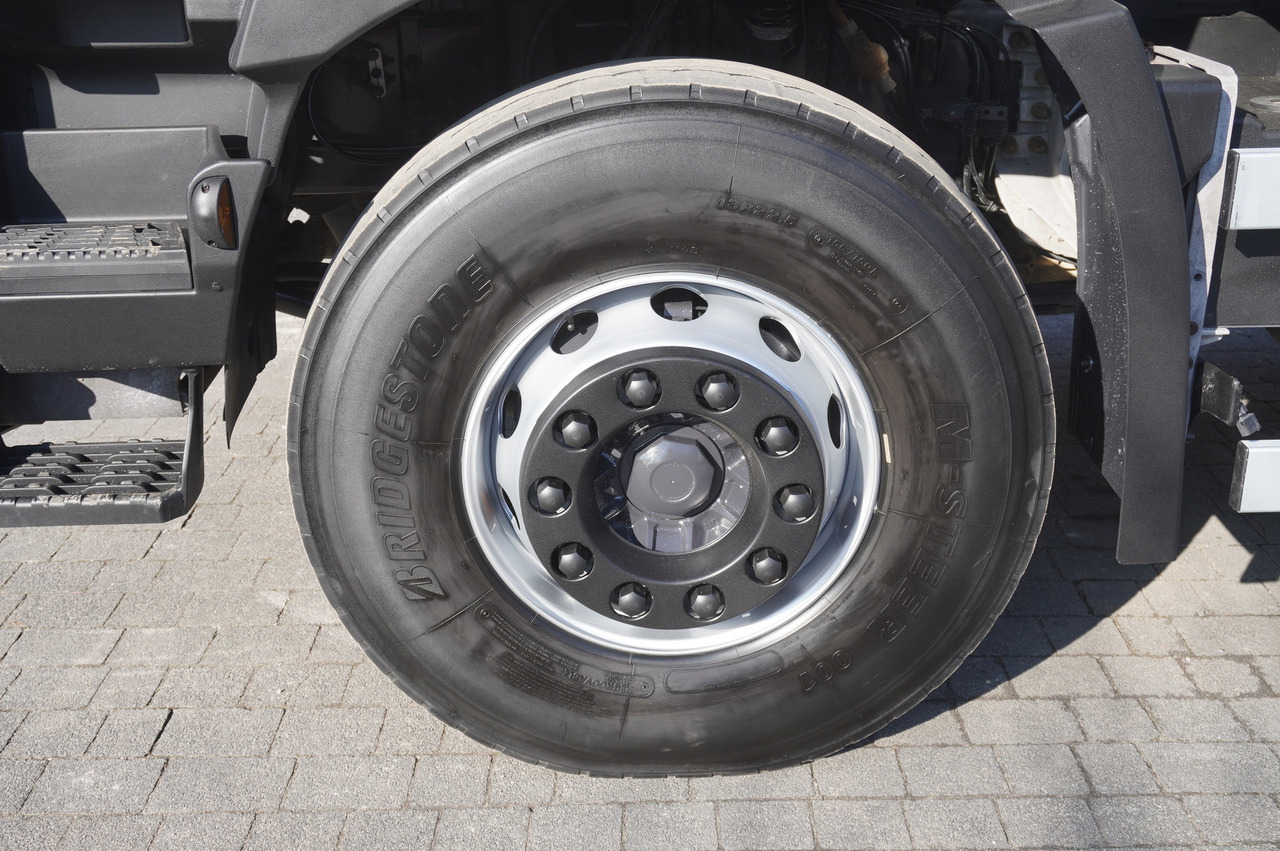 Locação financeira de RENAULT C380 / 6x4 / HDS Palfinger PK 18002-EH 6000 kg RENAULT C380 / 6x4 / HDS Palfinger PK 18002-EH 6000 kg: foto 13
